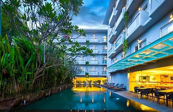 Cozy Double With Pool In *